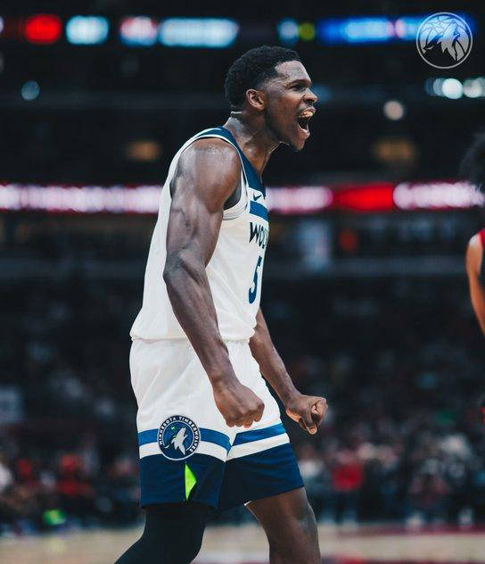 森林狼主场战胜公牛，取得胜利