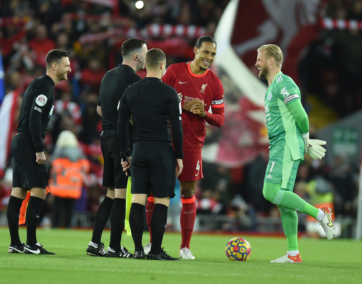 利物浦客场击败莱斯特城，实现永不放弃