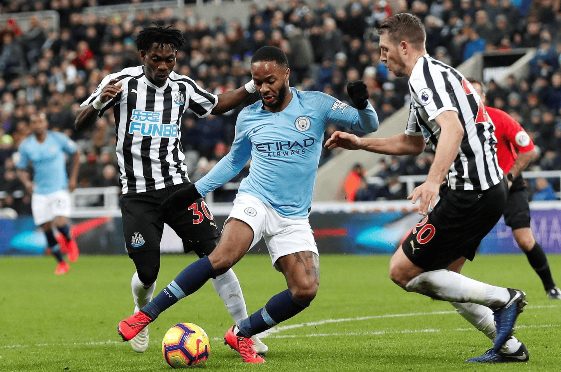 南安普顿主场击败纽卡斯尔，豪取胜利