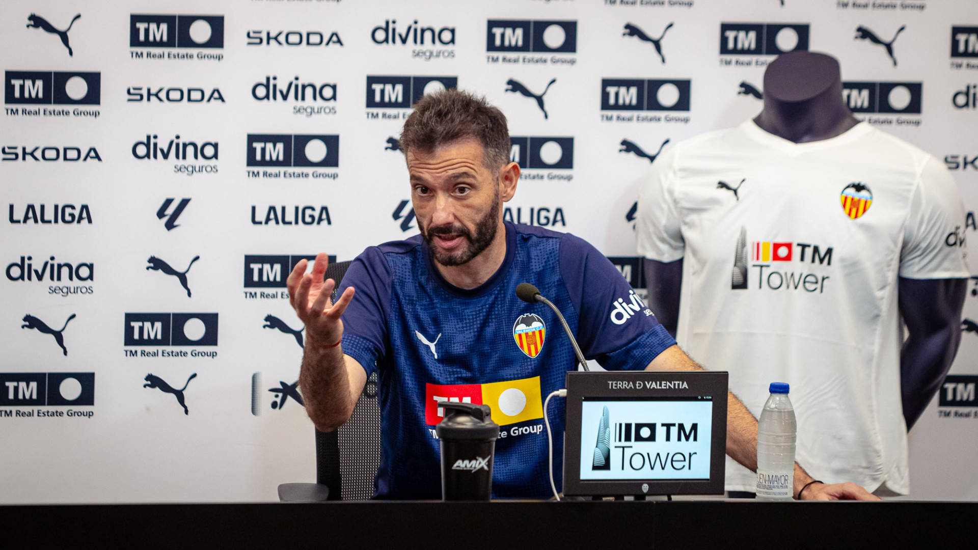 九游体育亚洲官网-瓦伦西亚突破僵局，全队状态回暖的简单介绍