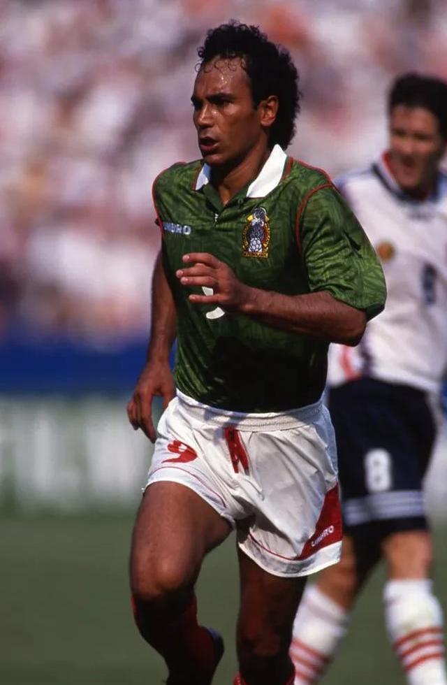 墨西哥队绝地反击奇迹晋级! 墨西哥队绝地反击奇迹晋级!