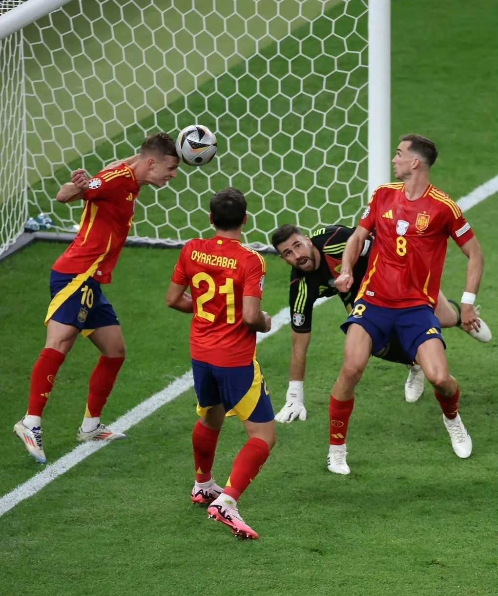 关于球员拼尽全力,欧洲比赛带来无限惊喜的信息 关于球员拼尽全力,欧洲比赛带来无限惊喜的信息