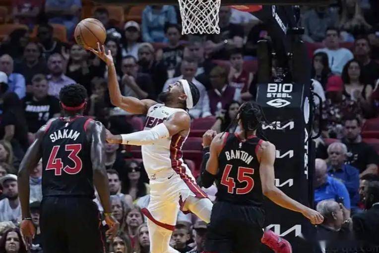 九游体育-包含热火惨遭人逆转，巴特勒独得分无力回击的词条