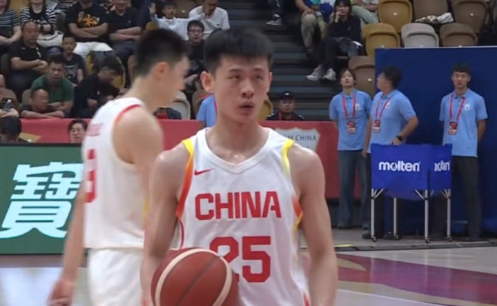 九游体育官网入口-内蒙古男篮主场逆转胜利，球队表现亮眼